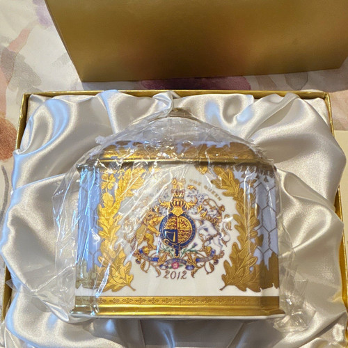Buckingham palace diamond - buckingham,