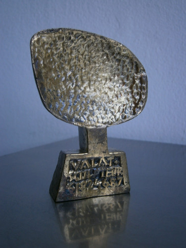 Small bronze sculpture - bronze,
