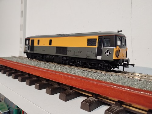 Hornby r2765 engineers - r2765, br