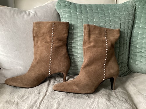 Bnwt zara brown low calf - zara,