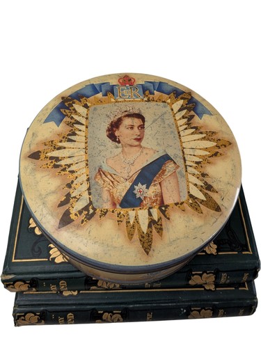 Souvenir coronation tin - souvenir,