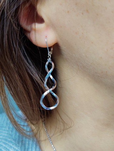Solid 9ct white gold twist - 9ct,