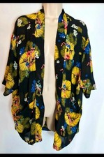 ATMOSPHERE Floral Kimono