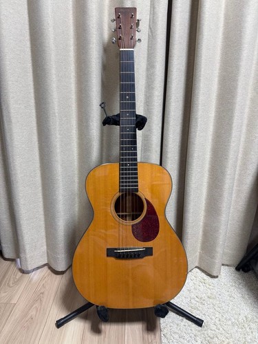 Martin 18v guitar - om-18v,