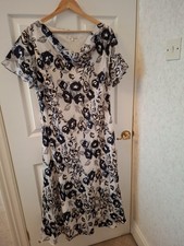 STUNNING DRESS IDEAL MOTHER OF