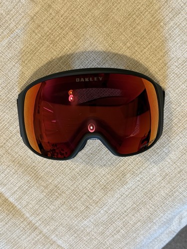 New oakley flight tracker - tracker, l