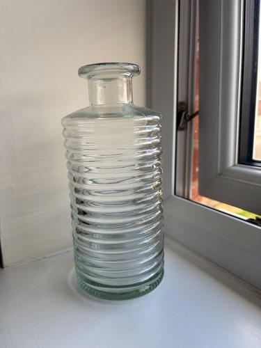 Glass ribbed vase 21cm - 21cm, tall