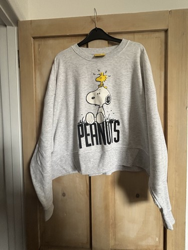 Snoopy sweatshirt size - snoopy,