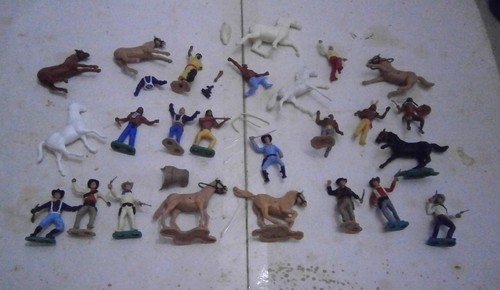 Timpo standing horse - standing, cowboys
