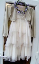 Monsoon years 8-10 flower girl