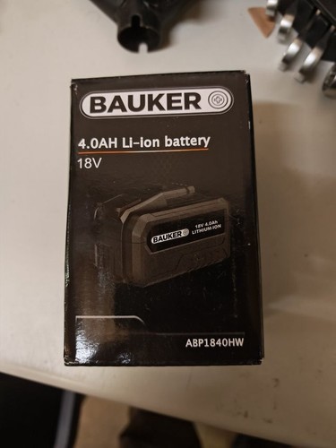 Bauker 18v ion 0ah - li-ion, 4.0ah