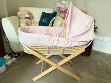 Moses basket with stand and
