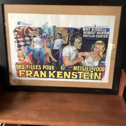 Des filles pour frankenstein - pour,