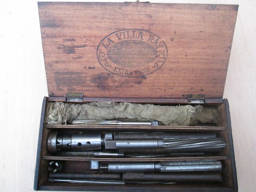 Assorted hand reamers - x,