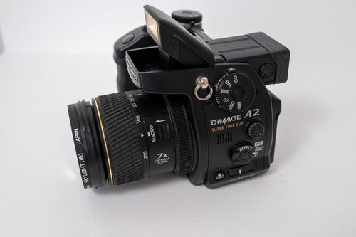 Konica minolta dimage 8mp - minolta,