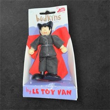 DRACULA VAMPIRE BUDKIN by LE