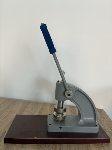 Easy graphic eyelet machine - m7,