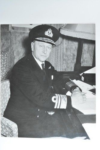 Naval officer uniform desk - officer,