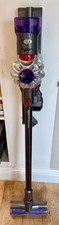 Dyson V8 Advanced cordless vacuum cleaner/ hoover. NEW BATTERY.  Fully cleaned.