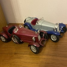 Lot of 2 Burago 1:18 Scale