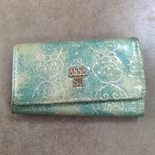 Anna Sui Rose Heart Key Case