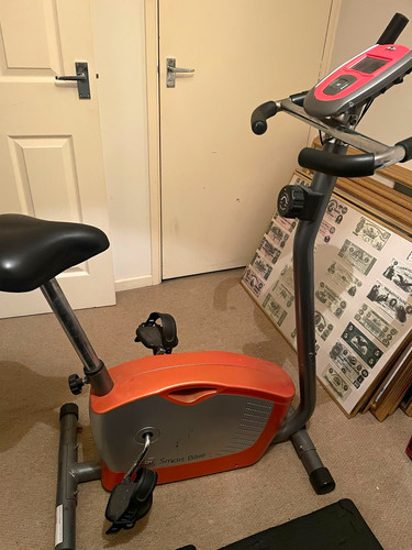 Body sculpture smart bike - sculpture,