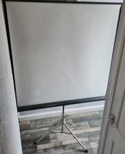 Da-Lite Versatol Retractable Tripod  Projection Screen 50 x 50 