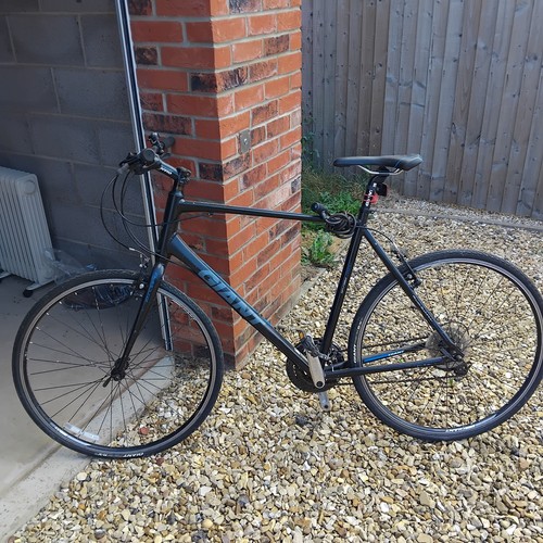 Giant defy road bike large - road,