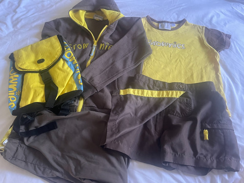 Budget brownie uniform - brownie,