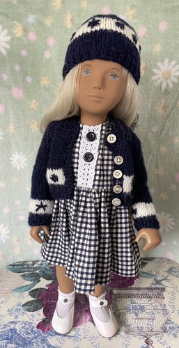 Lovely sasha blonde doll - lovely,