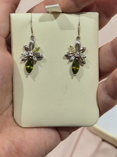 9ct white gold flower - , earrings