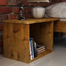 Wooden Bedside Unit – B6