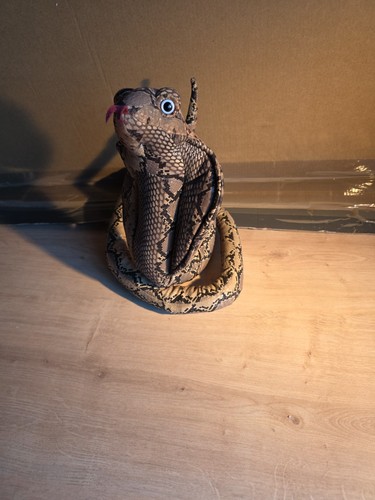 Born africa cobra - born,