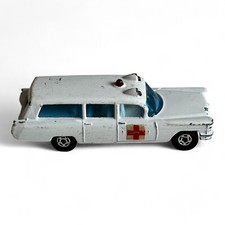 Matchbox Lesney S&S Cadillac ambulance 54b Diecast Vtg 1960's