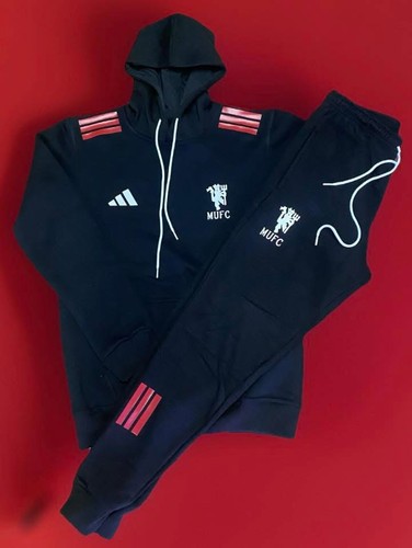 Man utd tracksuit - utd,