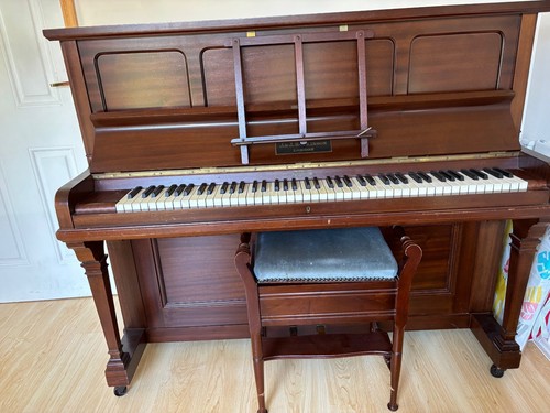 Upright piano j - piano,