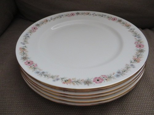 Royal albert bone china - royal,