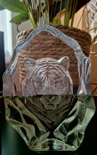 Crystal glass collectibles - glass, 3d