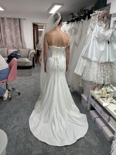 BRAND NEW WEDDING DRESS