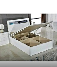 Merax 3116301AAA 135 x 190cm Ottoman LED Upholstered Bed - White