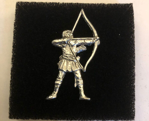 Robin hood archer - hood, pin