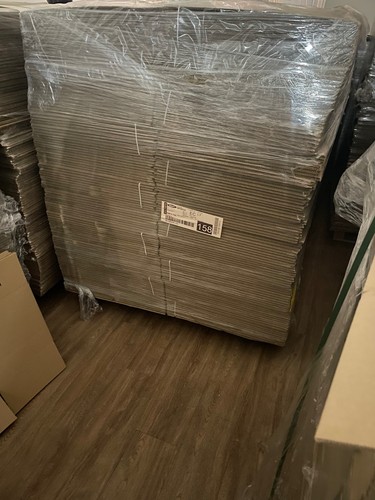 Brand new large cardboard - new,
