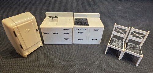 Renwal vintage 1950s dollhouse - 1950s,