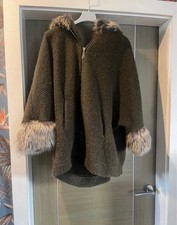 Made In Italy Ladies Cape
