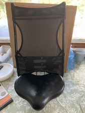 Recumbent road cycle - , seat