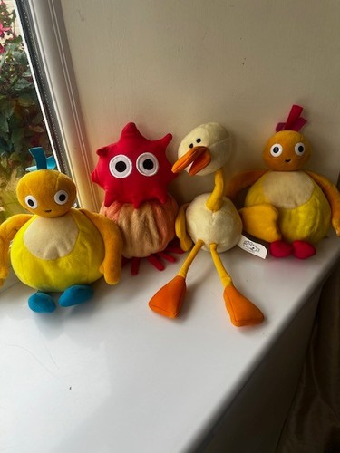 Twirlywoos talking plush - talking,