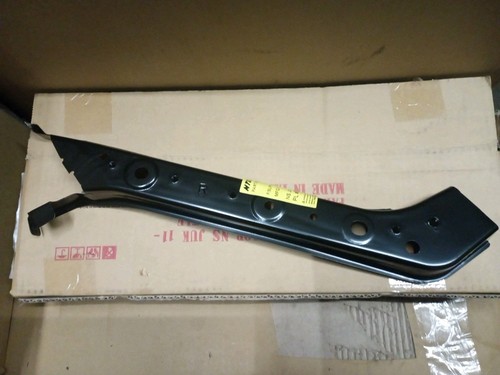 Right headlight mounting - right,
