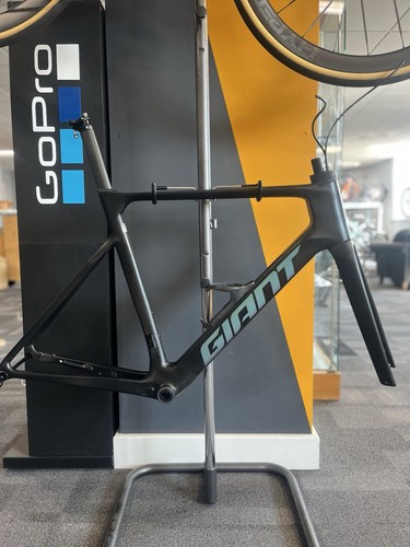 Giant propel adv pro frameset - propel,