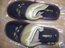 unisex adults coolers slip on  slippers size 3 / 36 PICK UP OR POSTED