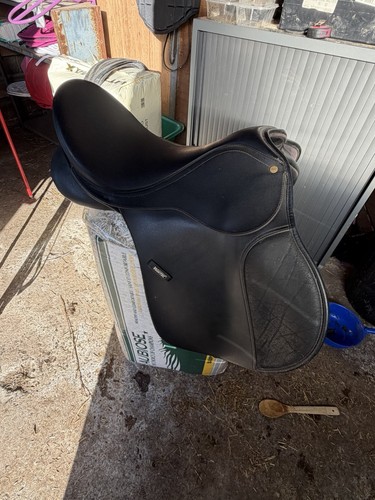 16inch wintec flocked saddle - wintec,